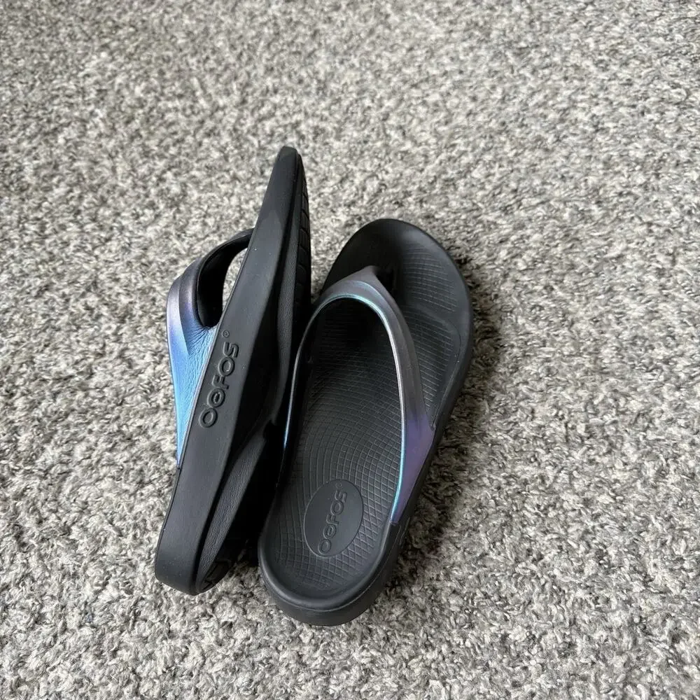 OOFOS OOlala Luxe Recovery Thong Flip Flop Sandals Midnight Spectra Women’s 11